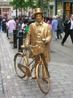 Street entertainner, Covent Garden, London