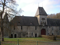 Spontin Castle