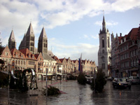 Собор Пресвятой Богоматери, Колокольня & Grand Place, Турне