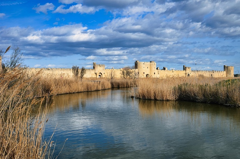 Aigues-Mortes (photo by Fabien from Pixabay)