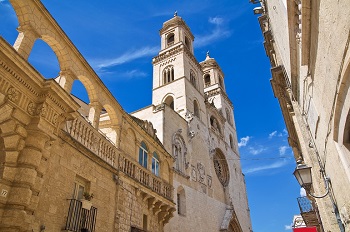 Altamura Cathedral, Apulia (© Milla74 | Dreamstime.com)