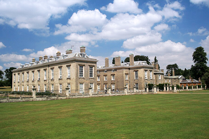 Althorp House (photo by Andrew Walker - CC-BY-SA-2.5)