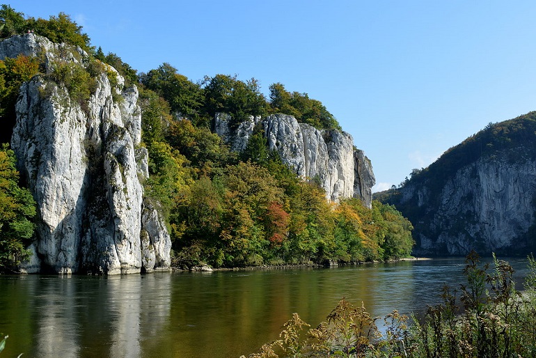Weltenburger Enge Gorge, Altmühltal Nature Park (photo by Apollo481 - CC BY-SA 3.0)