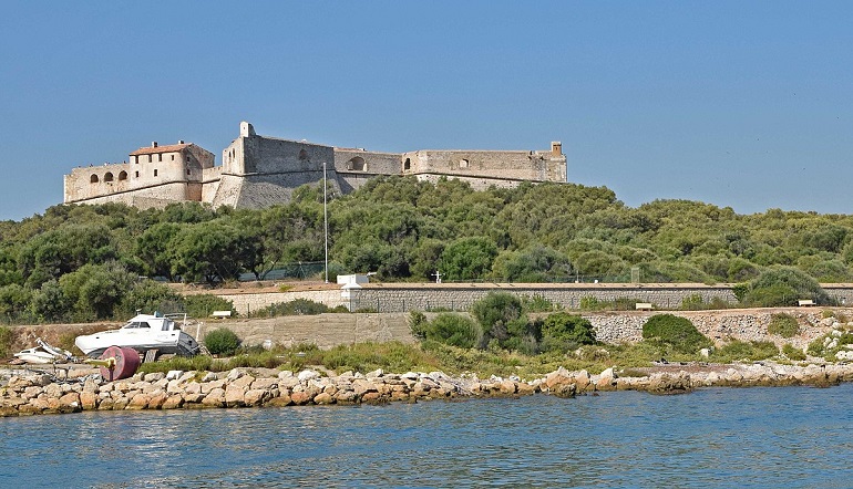Fort Carré, Antibes (photo by Helge Høifødt - CC BY-SA 4.0)