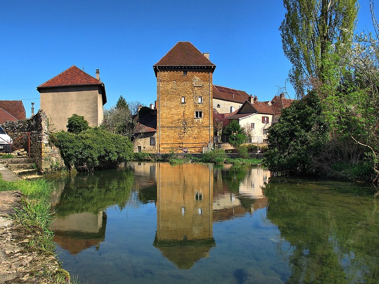Tour Gloriette, Arbois (photo by JGS25 - CC BY-SA 4.0)