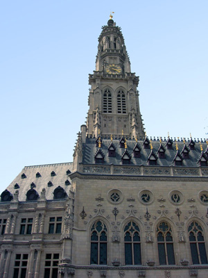 Belfry & townhall, Arras (&copy; Eupedia.com)
