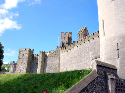Arundel Castle (&copy; Eupedia.com)