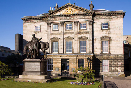 Royal Bank of Scotland HQ, Dundas House, Edinburgh (© Heartland | Fotolia.com)