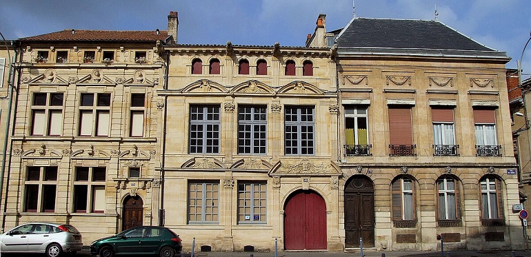 Rue du Bourg, Bar-le-Duc (photo by MOSSOT - CC BY 3.0)