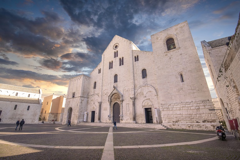 Basilica of Saint Nicholas, Bari (© Mitzobs | Dreamstime.com)