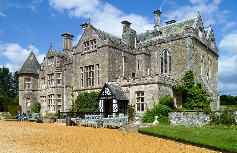 Beaulieu Palace House (photo by DeFacto - CC BY-SA 4.0)