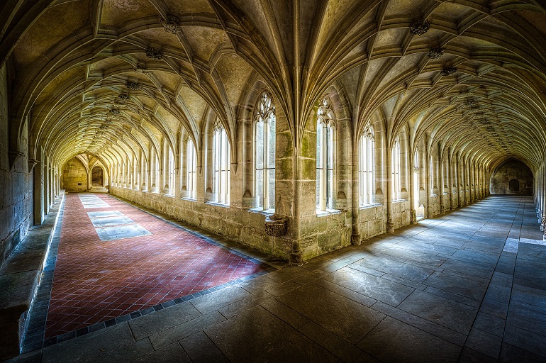 Cloister of Bebenhausen Monastery (photo by Thomas Hentrich - CC BY-SA 3.0)