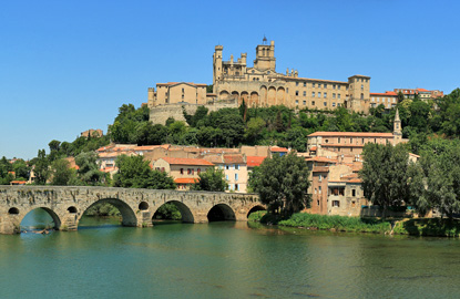 Béziers, Languedoc-Roussillon (photo by Sanchezn, reworked by Maciamo - CC BY-SA 3.0)