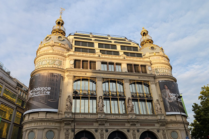 View over the Opera from the rooftop terrace of the Galeries Lafayette, Boulevard Haussmann, Paris (© Eupedia.com)