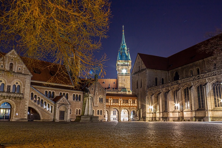 Dankwarderode Castle and New Town Hall, Braunschweig (photo by Vladan Rajkovic from Pixabay)