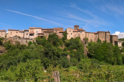 Brioude, Auvergne (photo by Robin Chubret, modified by Maciamo - CC BY-SA 4.0)