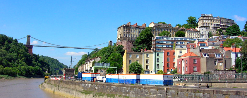 Clifton Suspension Bridge, Bristol (&copy; Eupedia.com)