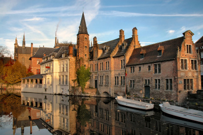 Canal, Bruges (&copy; Stan Rippel - iStockphoto.com)