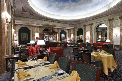 Restaurant l'Estrel in Hotel Le Plaza, Brussels (photo by Vbariteau - CC BY-SA 3.0 Unported license)