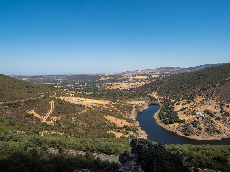 Mountain landscape in the Montes de Toledo, Cabañeros National Park (© Eduardo Mendez | Dreamstime.com)