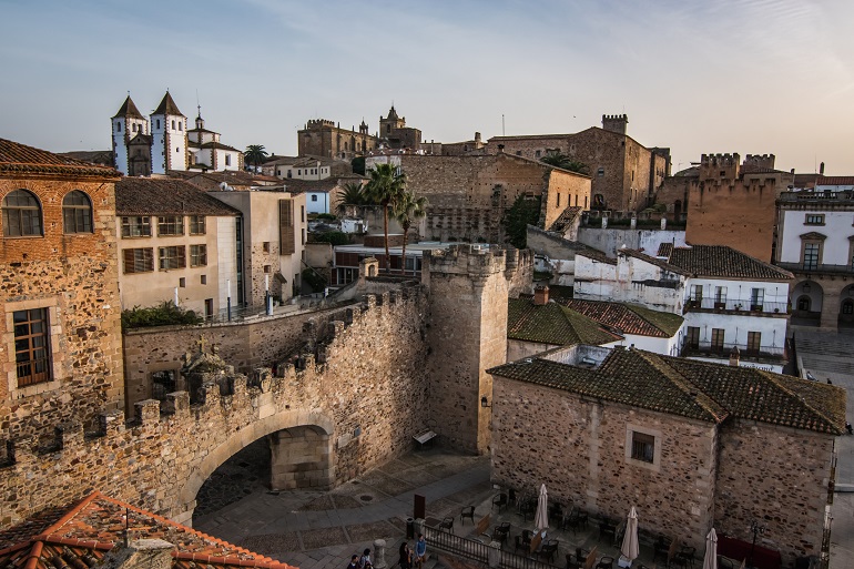 Panoramic view of the old town of Caceres (© Enrique Almisas | Dreamstime.com)