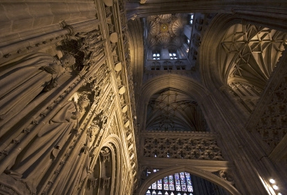 Interior of Canterbury Cathedral (&copy; Adrian Lombardo | iStockphoto.com)
