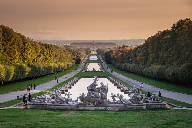 View of the grand Cascade of Royal Palace of Caserta (© Roberto Nencini | Dreamstime.com)