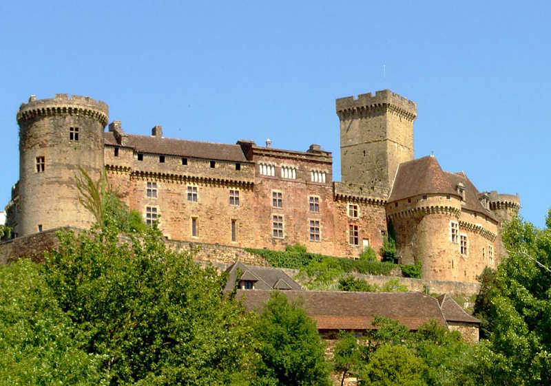 Castelnau-Bretenoux Castle, Midi-Pyr�n�es (photo by Luna04 - CC BY-SA 3.0)
