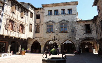Castelnau-de-Montmiral, Tarn (photo by Alain Colomb - CC BY-SA 3.0)