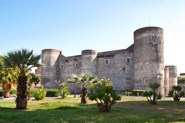 Castello Ursino, Catania (© Evgeniy Fesenko | Dreamstime.com)