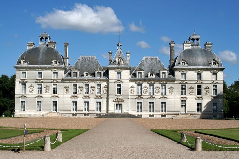 Cheverny Castle, Centre (&copy; Edyta Pawlowska - iStockphoto.com)
