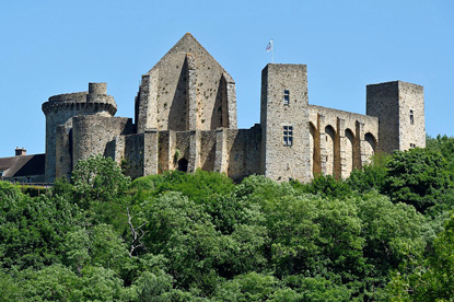 Château de la Madeleine in Chevreuse, Yvelines (photo by Marie-Lan Nguyen - CC BY 4.0)