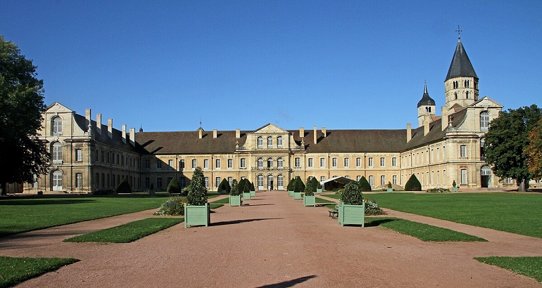 Cluny Abbey (photo by Gerd Eichmann - CC BY 4.0)