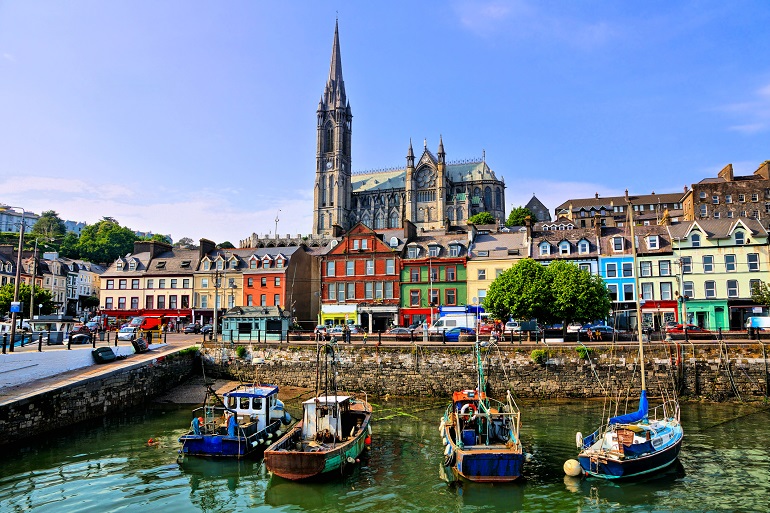 Cobh harbour (© Jenifoto406 | Dreamstime.com)