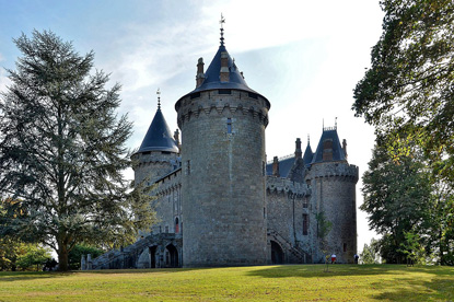 Combourg Castle, Brittany, France (photo by Morio60 - CC BY-SA 2.0)