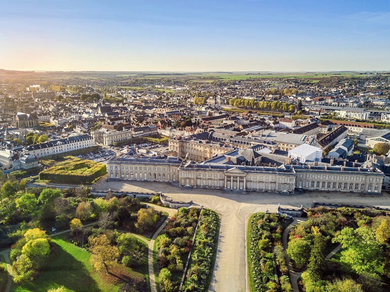 Aerial view of the Palace of Compiègne (© Jacek Sopotnicki | Dreamstime.com)