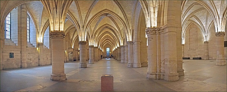 Salle des gens d'armes, Conciergerie, Paris (photo by Jean-Pierre Dalbéra - CC BY 2.0)