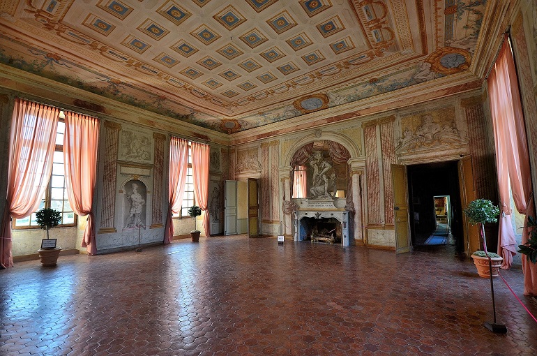 Salle Servandoni, Château de Condé (photo by Patrick - CC BY-SA 2.0)