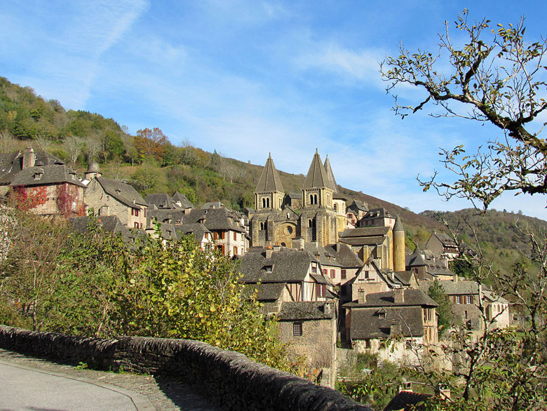 Conques, Aveyron (photo by Daniel CULSAN - CC BY-SA 3.0 Unported license)