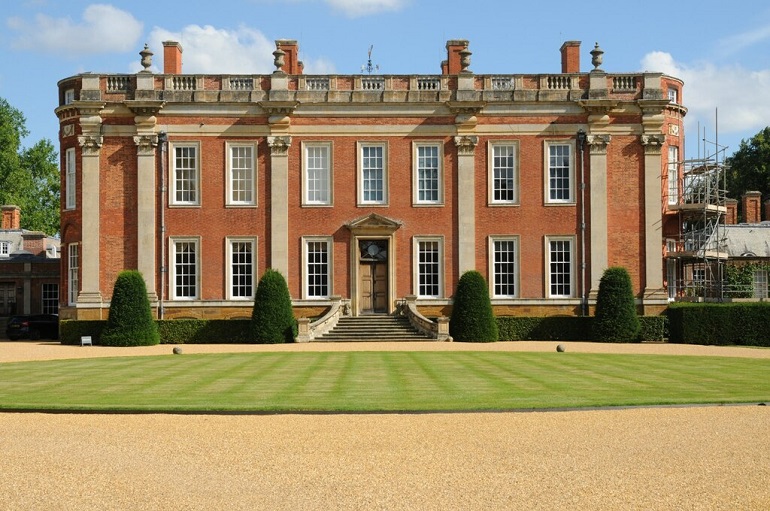 Cottesbrooke Hall & Gardens (© Philip Halling - CC BY-SA 2.0)