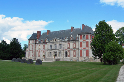 Courson Castle, Essonne (photo by Lusseau Pascale - CC BY-SA 3.0)