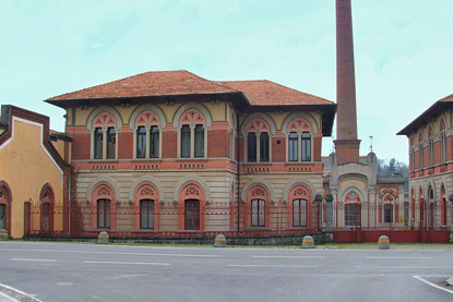 Crespi d'Adda (photo by Luigi Chiesa - Creative Commons Attribution 3.0 Unported license)