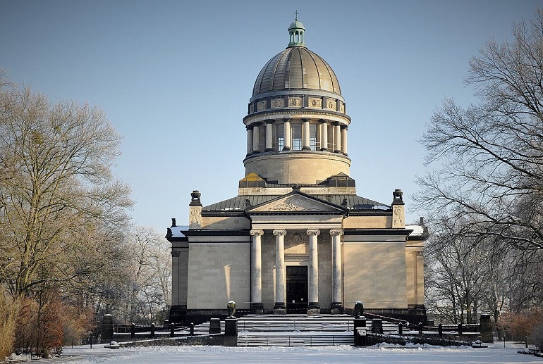 Former mausoleum of the Anhalt princes, Dessau (photo by MEH Bergmann - CC BY-SA 4.0)