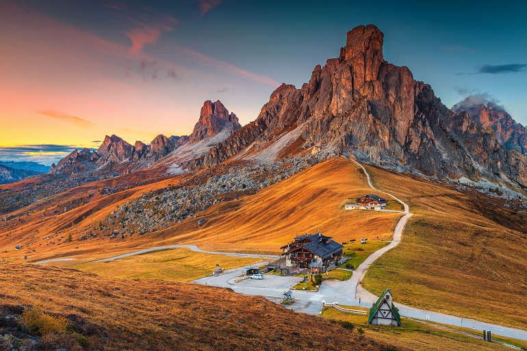 Passo Giau with famous Ra Gusela, Nuvolau peaks in background, Dolomites (© Janoka82 | Dreamstime.com)