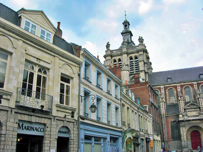 St Peter's Collegiate Church, Douai (&copy; Eupedia.com)