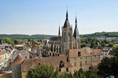 Dourdan, Essonne (photo by Lionel Allorge - CC BY-SA 3.0)