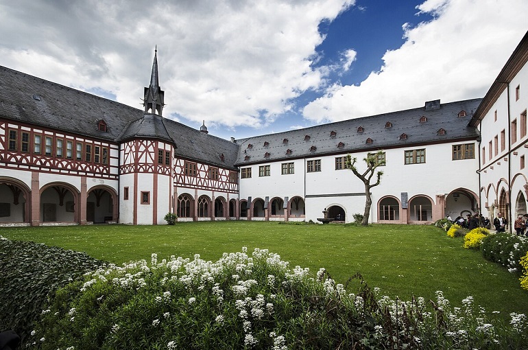 Eberbach Abbey (photo by Natallia Martchouk - CC BY-SA 3.0 DE)