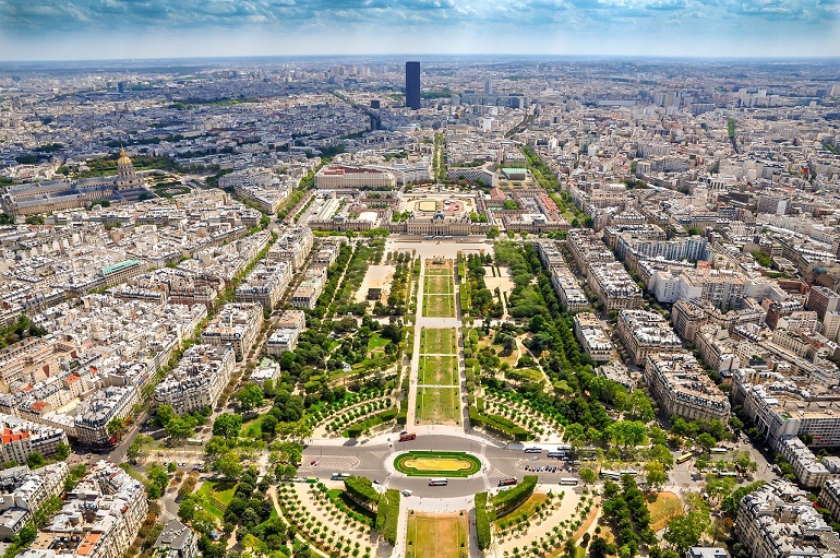 View of Paris from the top of the Eiffel Tower (photo by Marta from Pixabay)