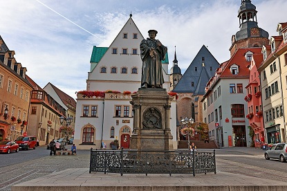 Market Square, Eisleben (photo by Viktoria Kühne - Staatskanzlei und Ministerium für Kultur Sachsen-Anhalt - CC BY-SA 4.0)