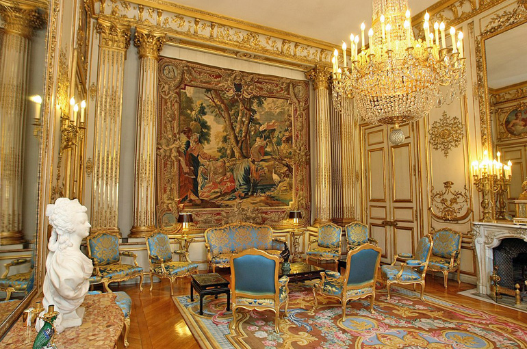 Salon Pompadour, Élysée Palace, Paris, France (photo by G.Garitan - CC BY-SA 3.0)